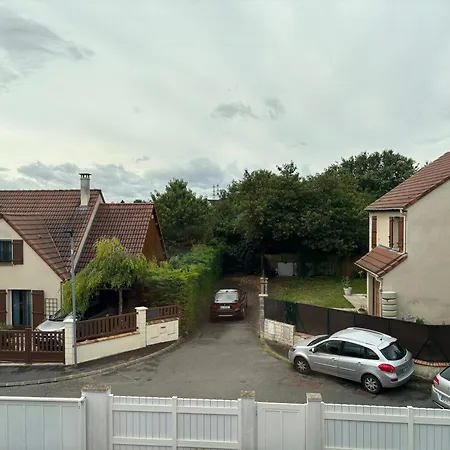 Homestay A Louer A 20 Minutes De Paris Ou Disneyland Rer E *